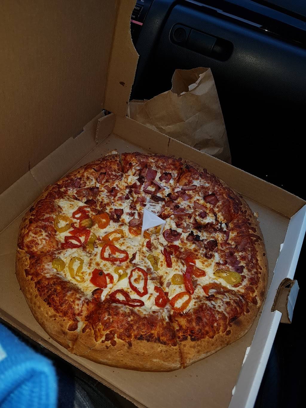 Bella Pizza | restaurant | 810 Rue Notre-Dame, Repentigny, QC J5Y 1B6, Canada | 4505851313 OR +1 450-585-1313