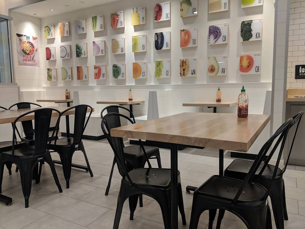 Freshii | restaurant | 6795 Airport Rd, Mississauga, ON L4V 1E6, Canada | 4373177805 OR +1 437-317-7805