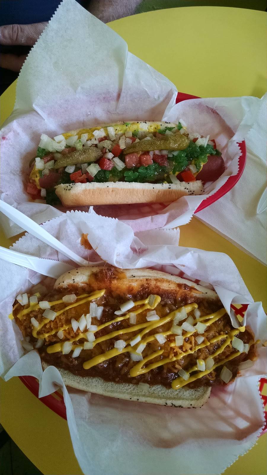 Dixies Dog House | restaurant | 250 107th Ave, Treasure Island, FL 33706, USA | 7273606001 OR +1 727-360-6001