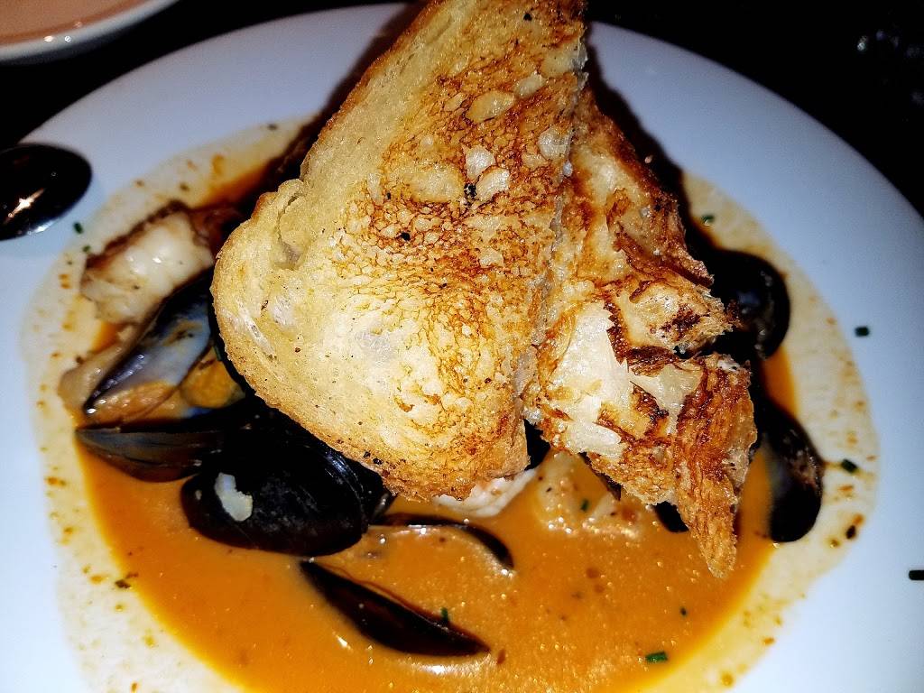 Finn & Porter - Alexandria Restaurant | restaurant | 5000 Seminary Rd, Alexandria, VA 22314, USA | 7033792346 OR +1 703-379-2346