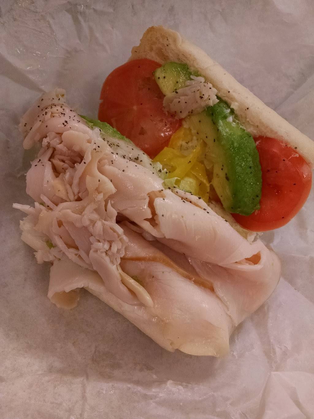 Americana Submarine | restaurant | 400 S Clark St, Chicago, IL 60605, USA | 3129221275 OR +1 312-922-1275