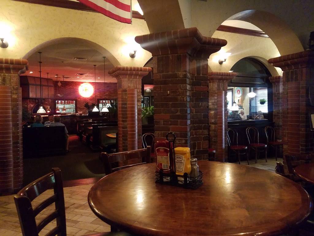 Belle Isle Restaurant & Brewery | restaurant | 1900 Northwest Expy # 44R, Oklahoma City, OK 73118, USA | 4058401911 OR +1 405-840-1911