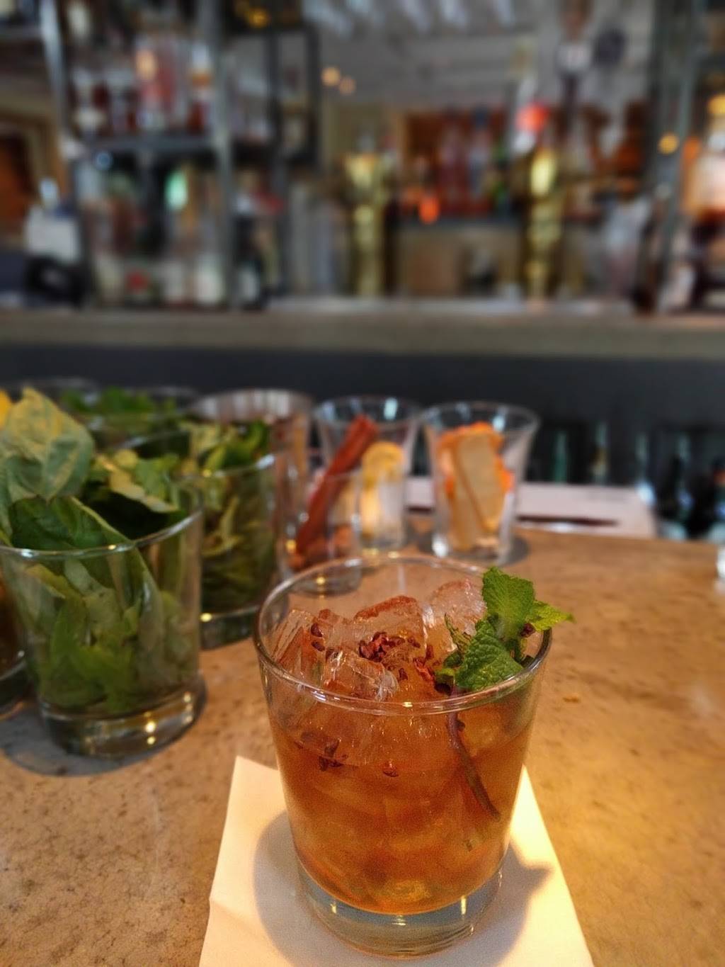 Boulevardier | restaurant | 408 N Bishop Ave #108, Dallas, TX 75208, USA | 2149421828 OR +1 214-942-1828