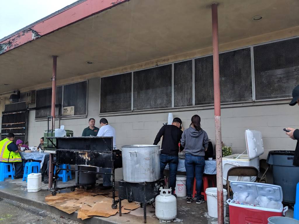 Gilberto’s Taquiza | restaurant | 15980 Francisquito Ave, La Puente, CA 91744, USA | 6262362494 OR +1 626-236-2494