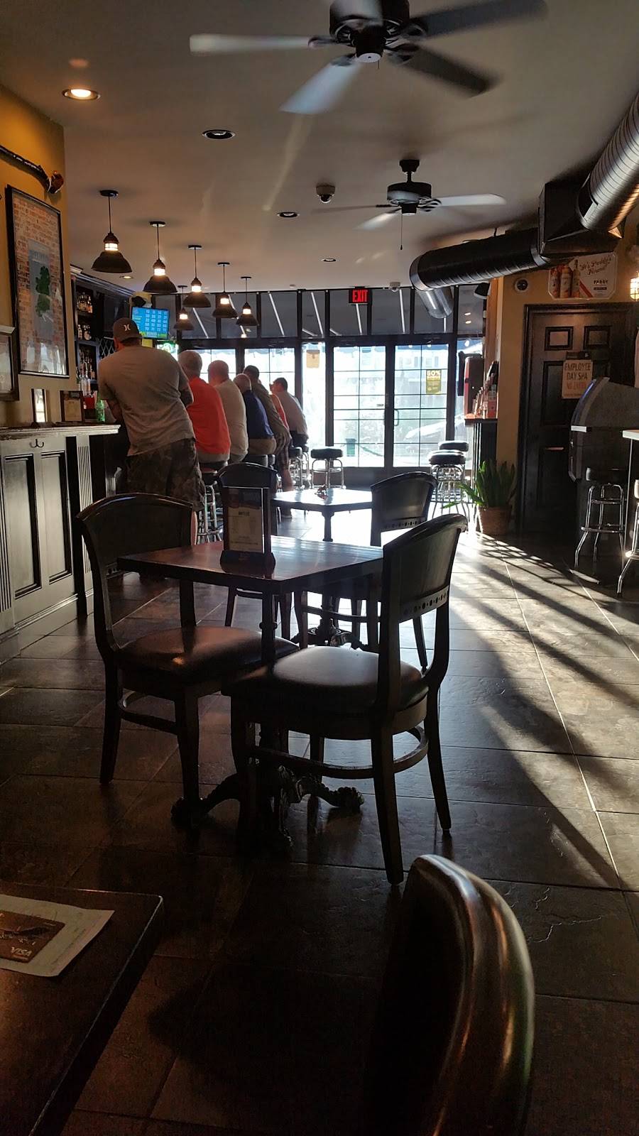 Patricks Pub | restaurant | 606 3rd Ave, Watervliet, NY 12189, USA | 5182383687 OR +1 518-238-3687