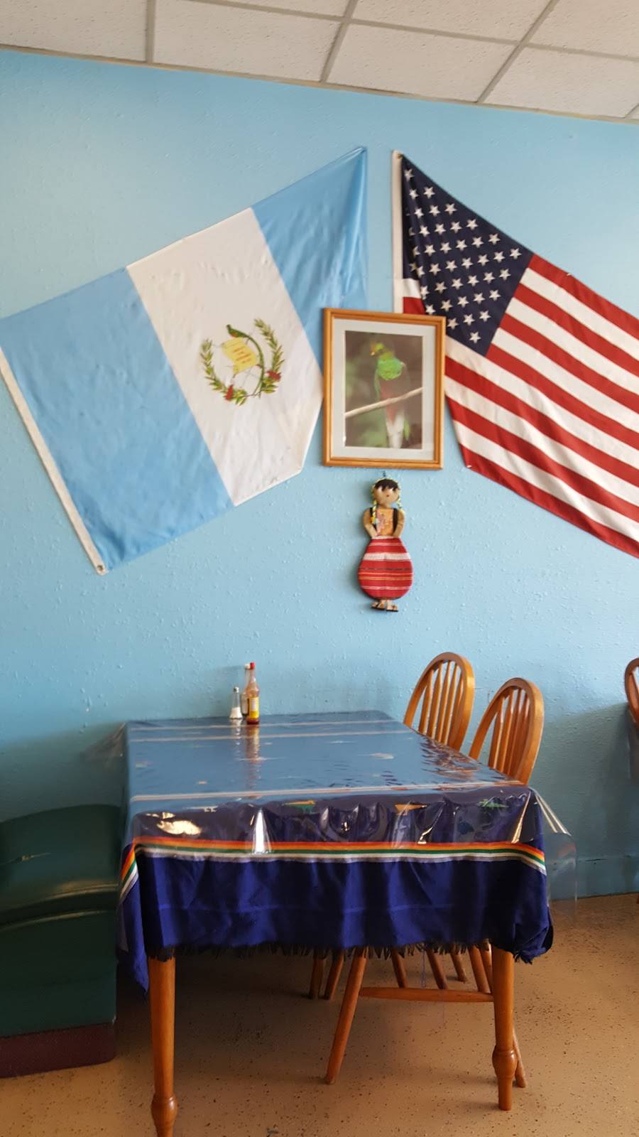 Los Chapines Restaurant | restaurant | 2055 SE Tualatin Valley Hwy, Hillsboro, OR 97123, USA | 5036408018 OR +1 503-640-8018