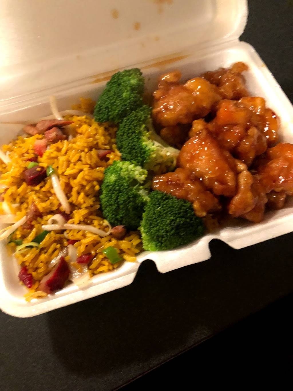 Lucky House Kitchen | restaurant | 343 Lewis Ave, Brooklyn, NY 11233, USA | 7184432298 OR +1 718-443-2298