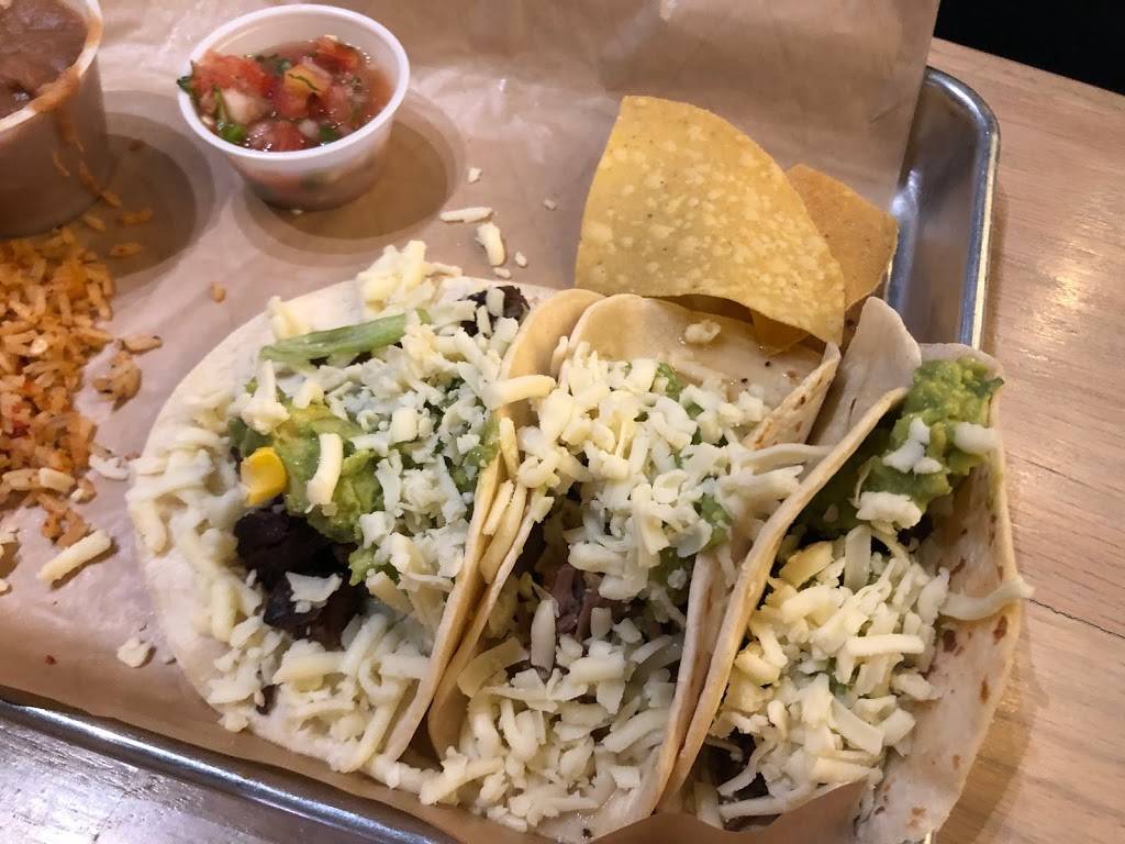 Chiloso Mexican Bistro | restaurant | 901 FM 544 #800, Wylie, TX 75098, USA | 9724421710 OR +1 972-442-1710