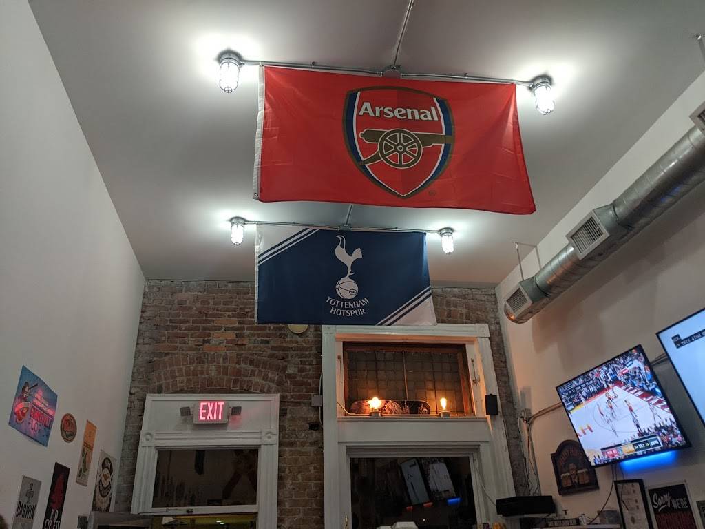 Pint Sized Pub | restaurant | 110 S 5th St, Leesburg, FL 34748, USA | 3524600383 OR +1 352-460-0383