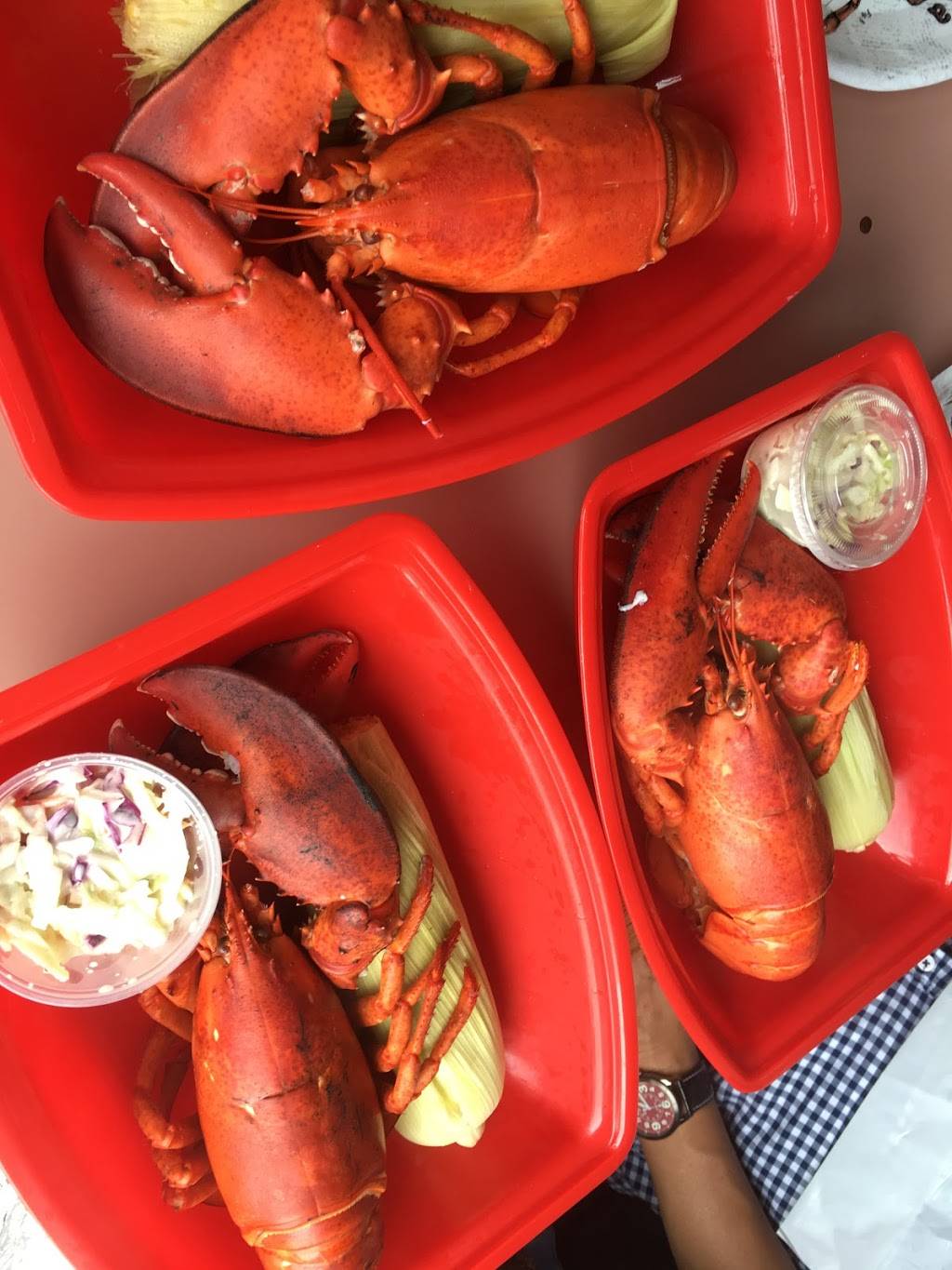 Wooden Shoe | restaurant | 419 Lower County Rd, Dennis Port, MA 02639, USA | 5083946431 OR +1 508-394-6431