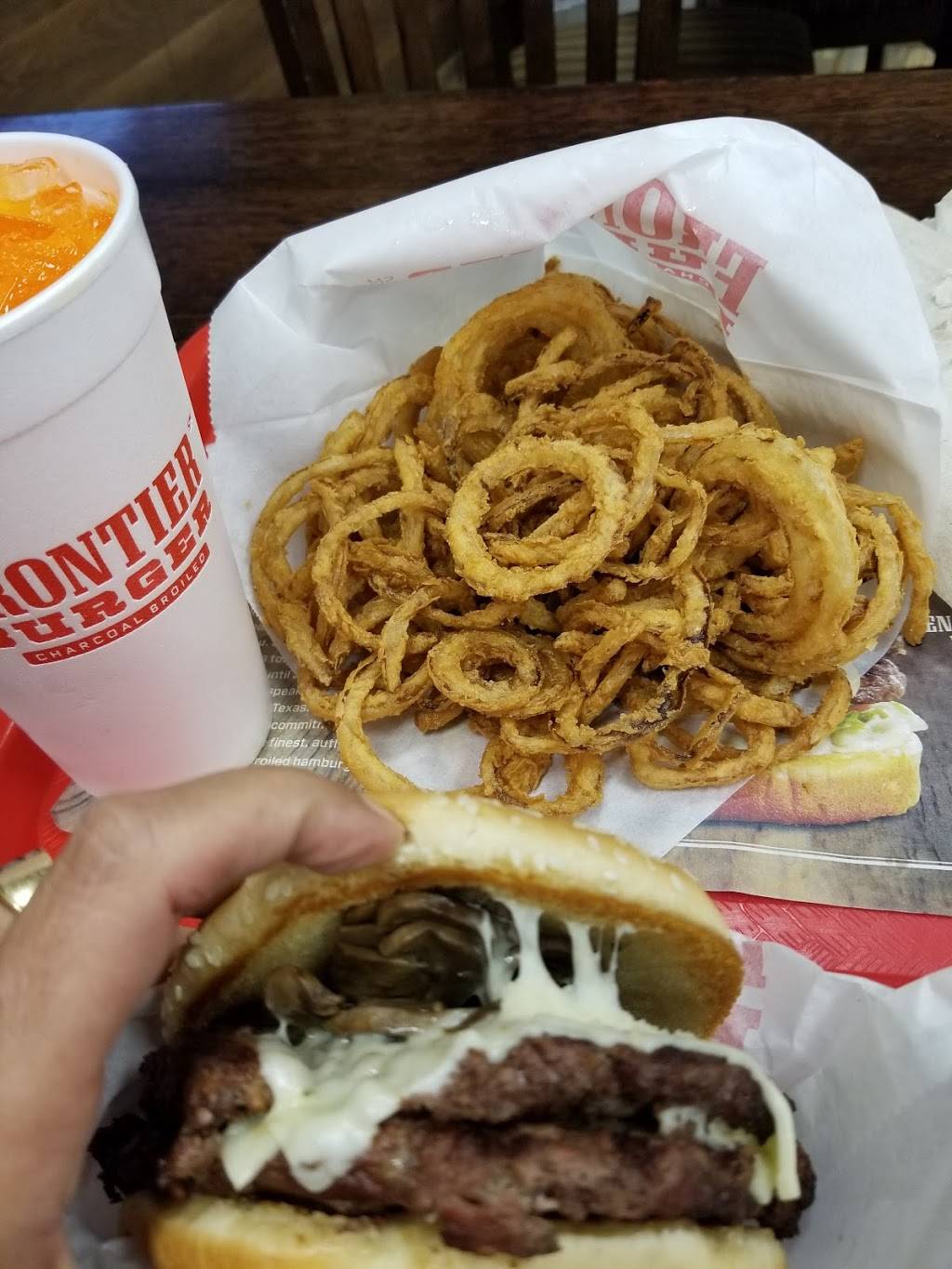 Frontier Burger | restaurant | 838 NE Interstate 410 Loop, San Antonio, TX 78209, USA | 2109328040 OR +1 210-932-8040