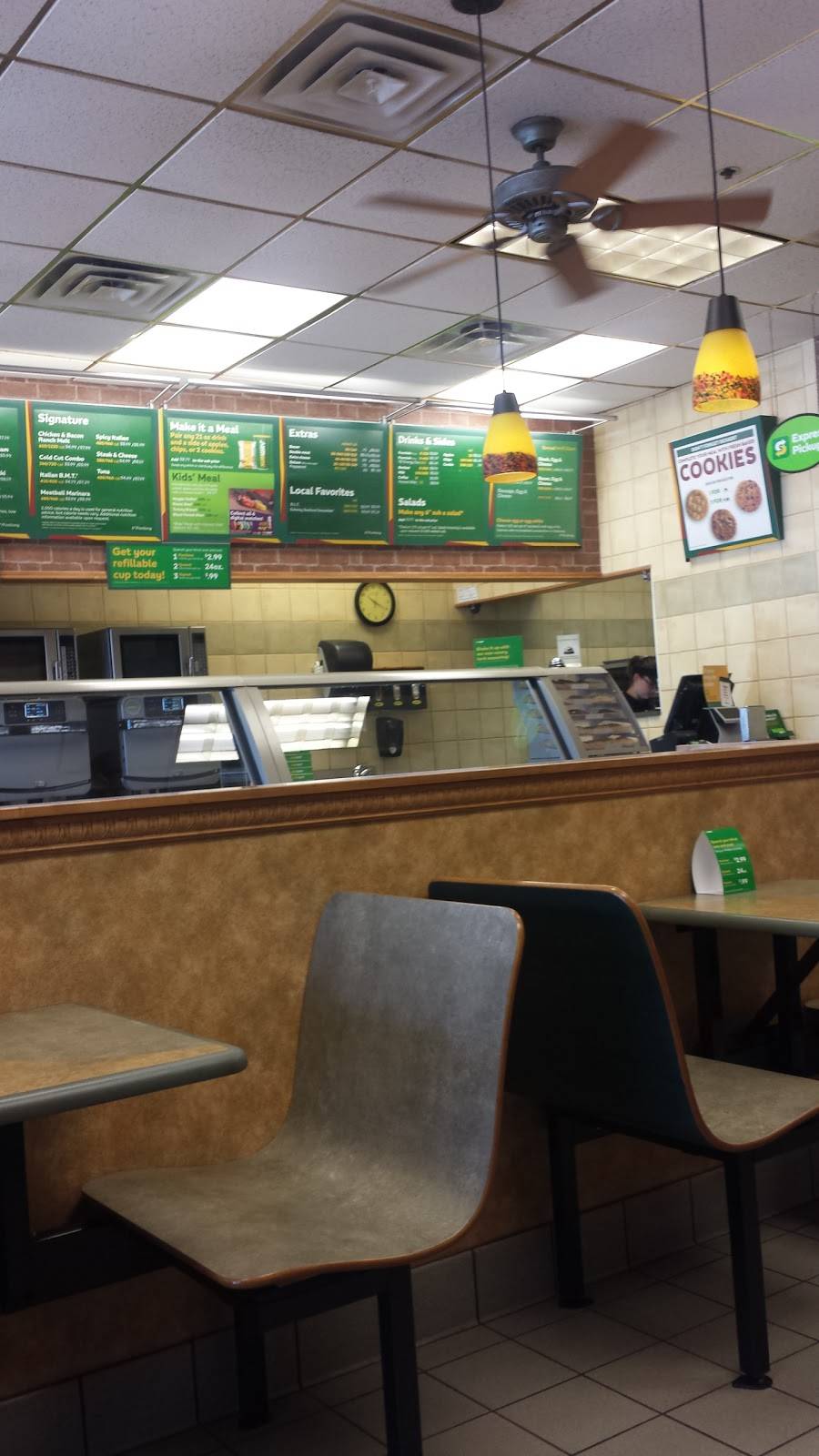 Subway Restaurants | restaurant | 113 Parent St, Somerset, WI 54025, USA | 7152473888 OR +1 715-247-3888