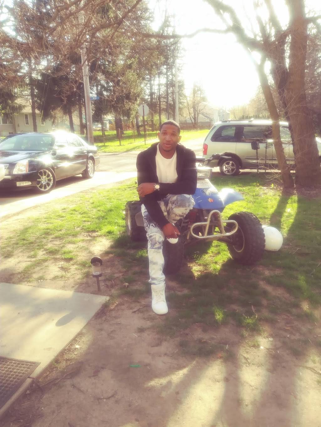 pARIDise Club | cafe | 1710 Front St, Cuyahoga Falls, OH 44221, USA | 3309283789 OR +1 330-928-3789