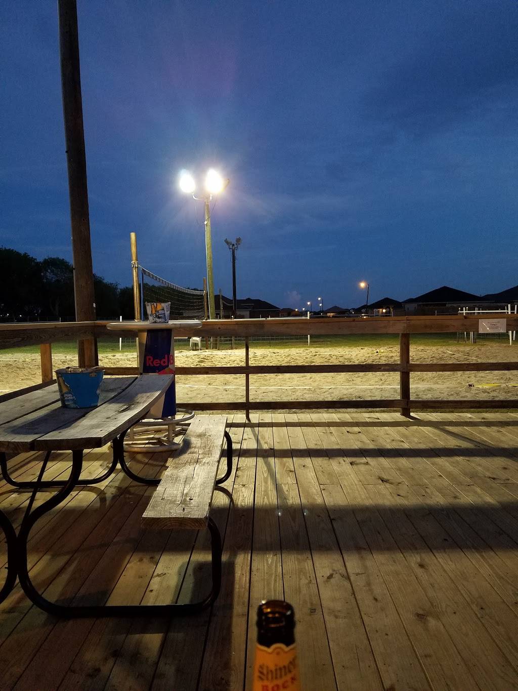 Deweys Beer Garden | restaurant | 2302 Rodd Field Rd # 2, Corpus Christi, TX 78414, USA | 3613345747 OR +1 361-334-5747