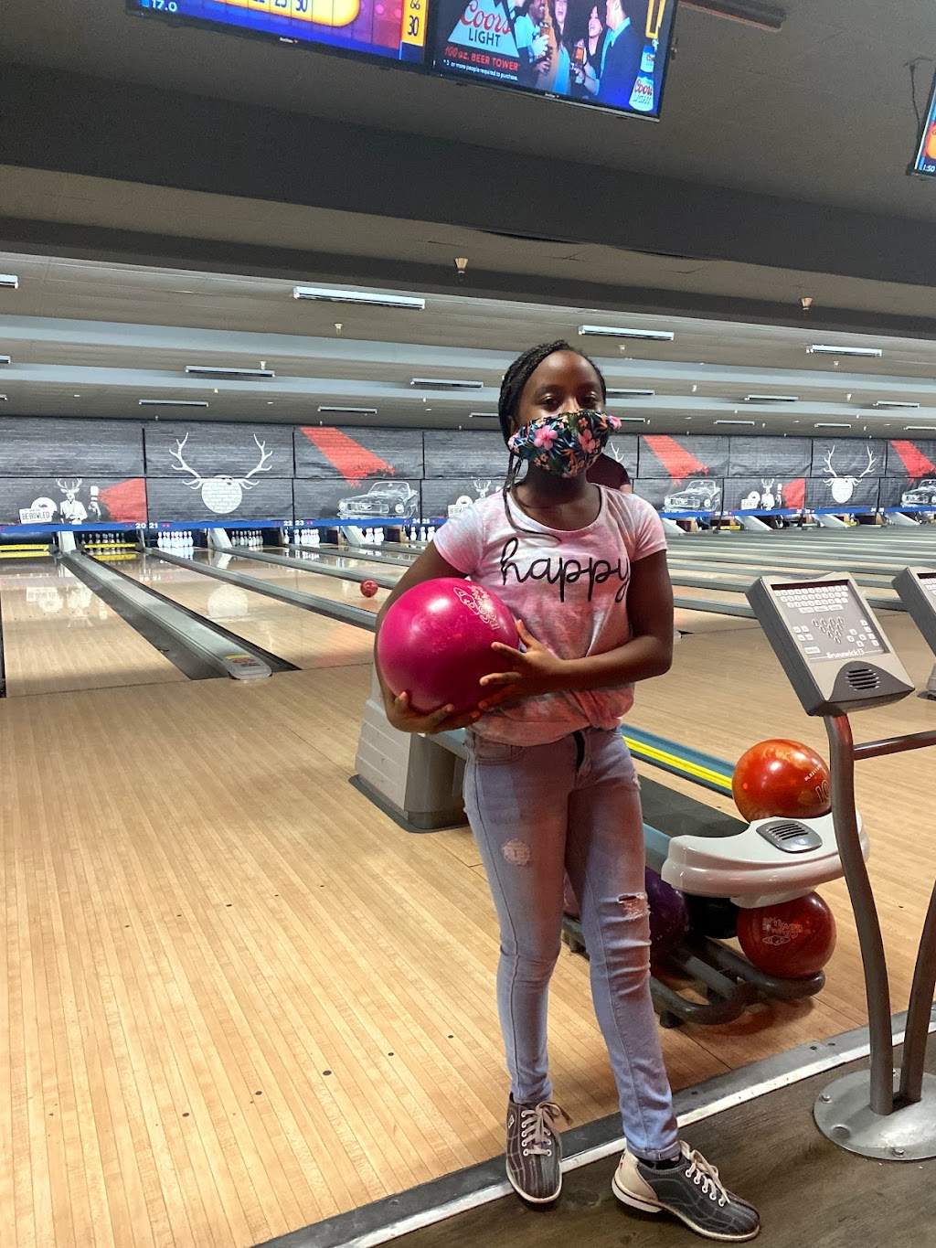 Bowlero Palmdale | restaurant | 38241 30th St E, Palmdale, CA 93550, USA | 6612742878 OR +1 661-274-2878