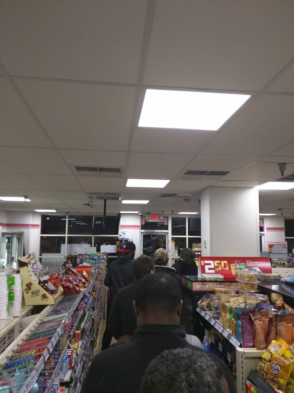 7-Eleven | bakery | 15700 Mt Oak Rd, Bowie, MD 20716, USA | 3013907652 OR +1 301-390-7652