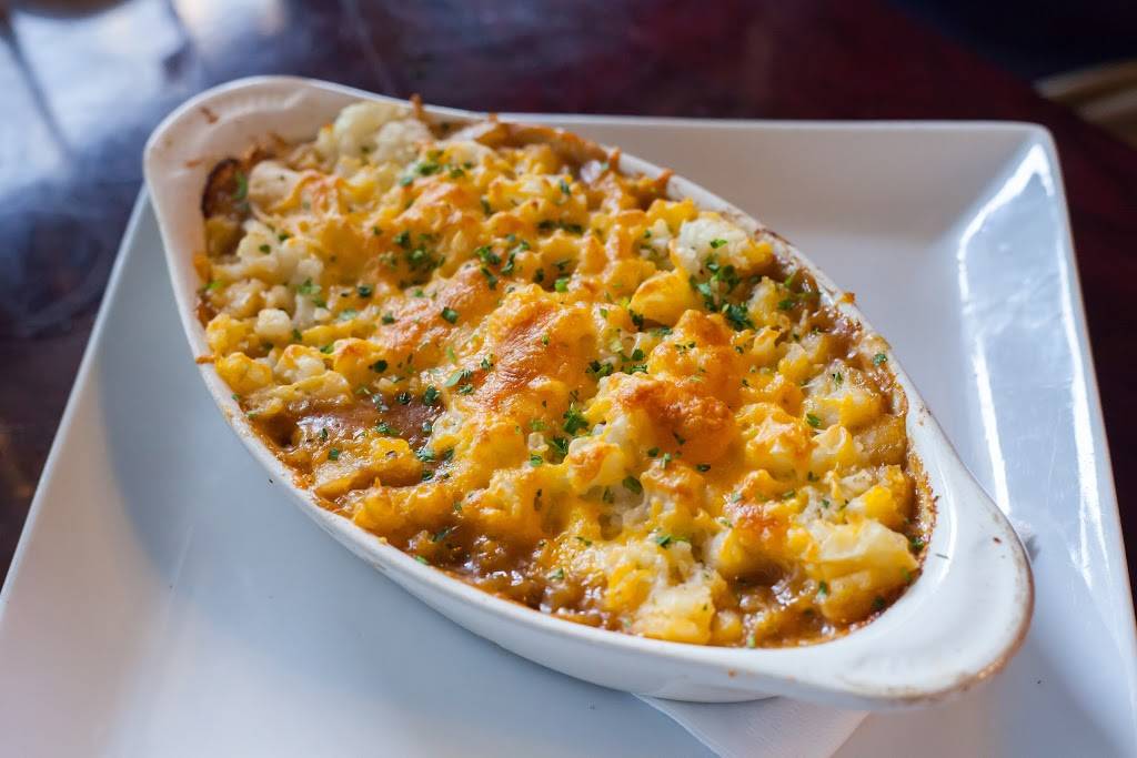 Limericks Tavern | restaurant | 1234 W Foothill Blvd, Upland, CA 91786, USA | 9099205630 OR +1 909-920-5630