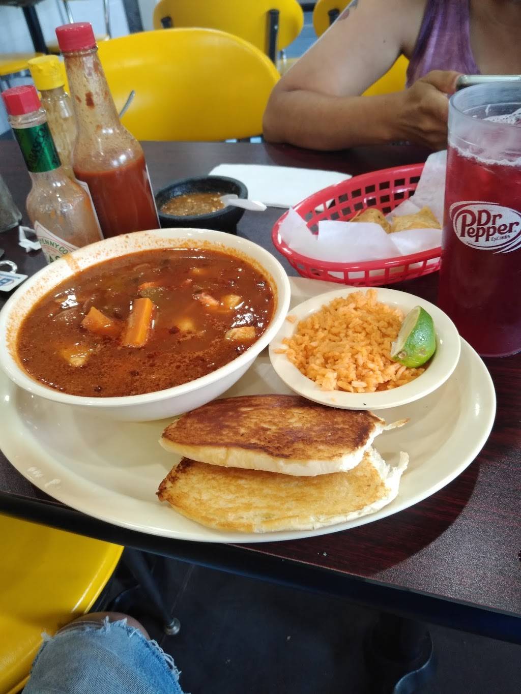 El Sarape Del Valle | restaurant | 8100 Dyer St, El Paso, TX 79904, USA | 9157519223 OR +1 915-751-9223