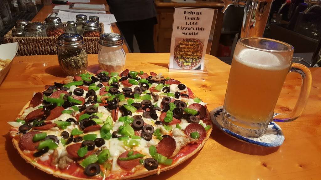 Riverview Inn | restaurant | 3172 N Riverside Dr, Saukville, WI 53080, USA | 2622840411 OR +1 262-284-0411