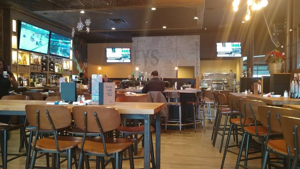 Kelseys Original Roadhouse | restaurant | 70 Quarry Edge Dr, Brampton, ON L6V 4K2, Canada | 9057961700 OR +1 905-796-1700