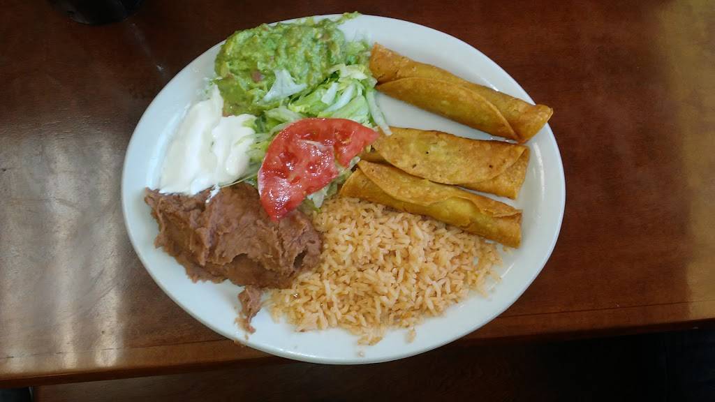 La Tapatia Mexican Restaurant | restaurant | 11060 US-181, San Antonio, TX 78223, USA | 2105989618 OR +1 210-598-9618