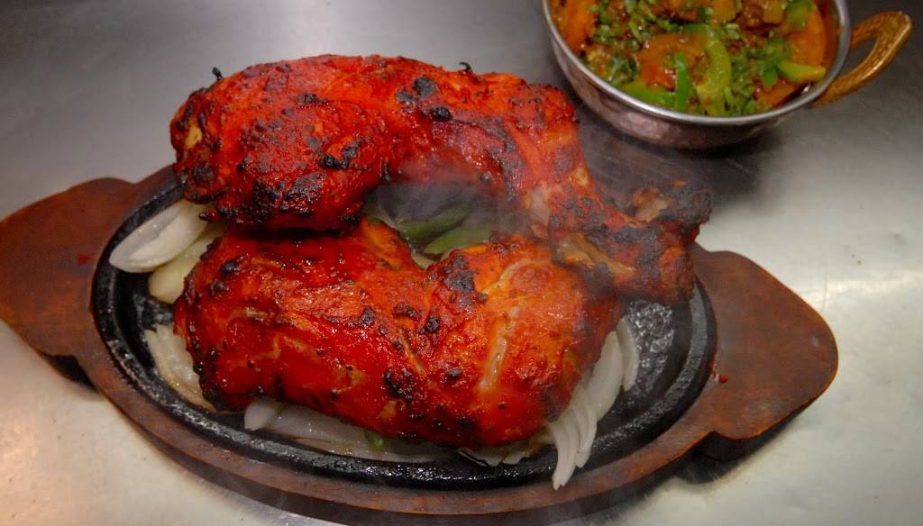Lal Kella Tandoori | restaurant | 90 Boulevard Saint-Jean-Baptiste, Châteauguay, QC J6K 3A6, Canada | 4506921999 OR +1 450-692-1999