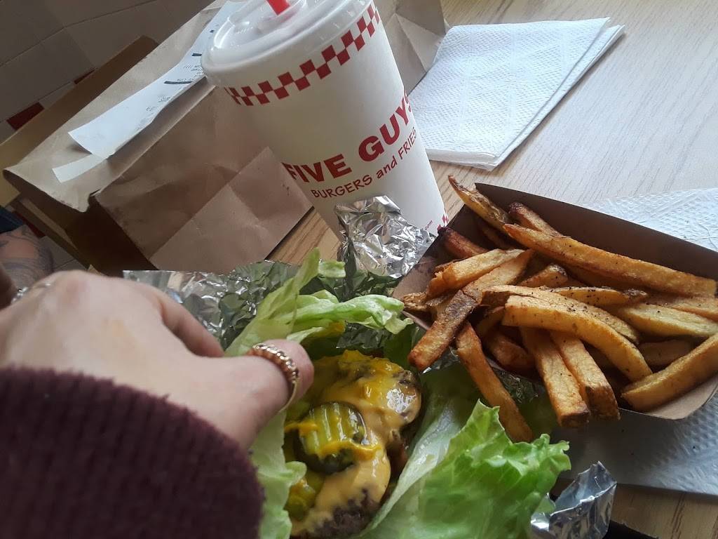 Five Guys | meal takeaway | 12719 Main St, Hesperia, CA 92344, USA | 7609957754 OR +1 760-995-7754