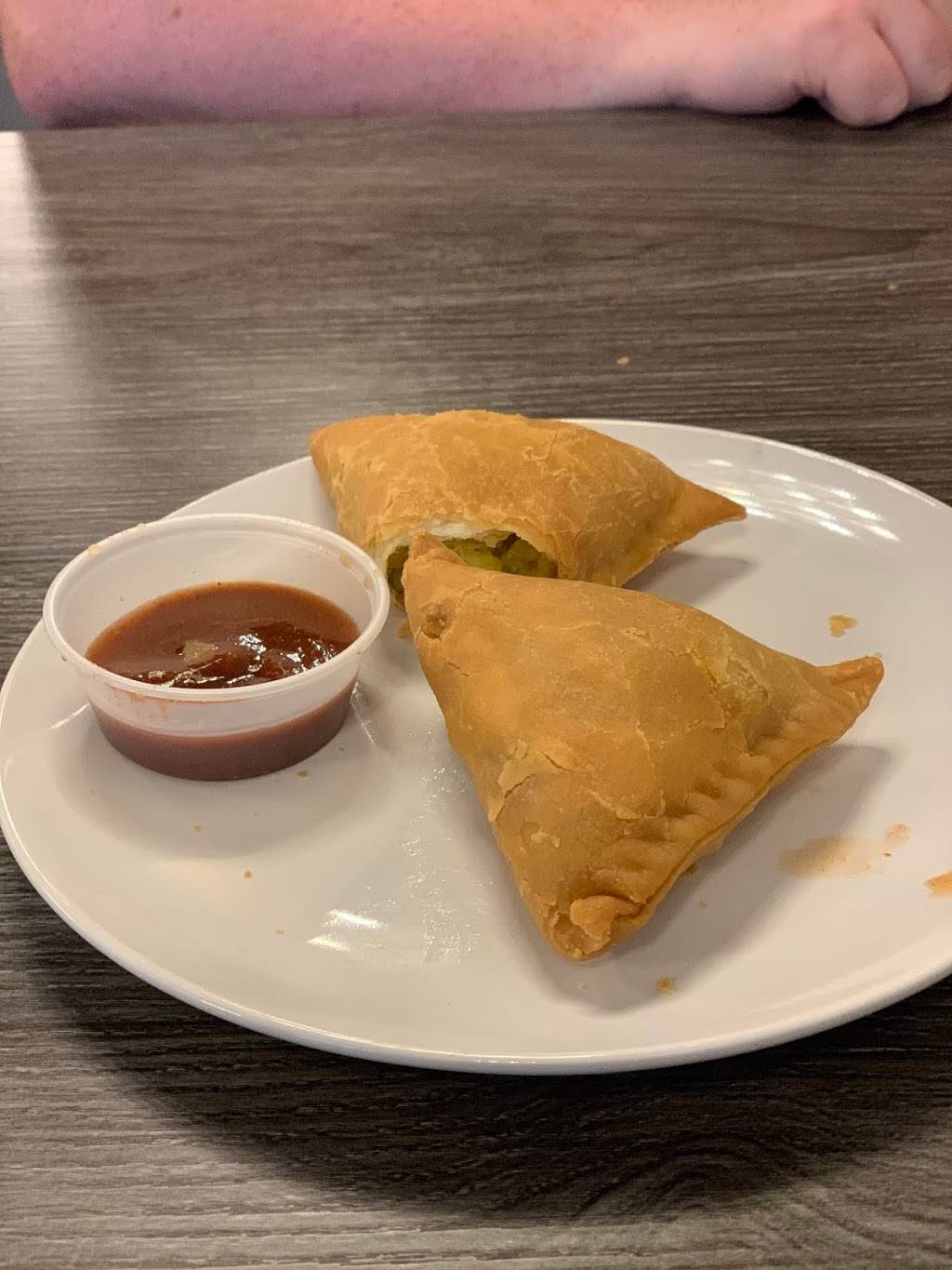 Kohinur Indian Cuisine | restaurant | 2537 Hamilton Regional Rd 56 B11, Binbrook, ON L0R 1C0, Canada | 2897567000 OR +1 289-756-7000