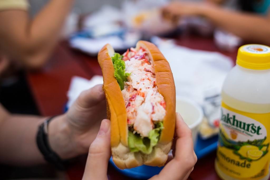 Harraseeket Lunch and Lobster Company | restaurant | 36 Main St, South Freeport, ME 04078, USA | 2078653535 OR +1 207-865-3535