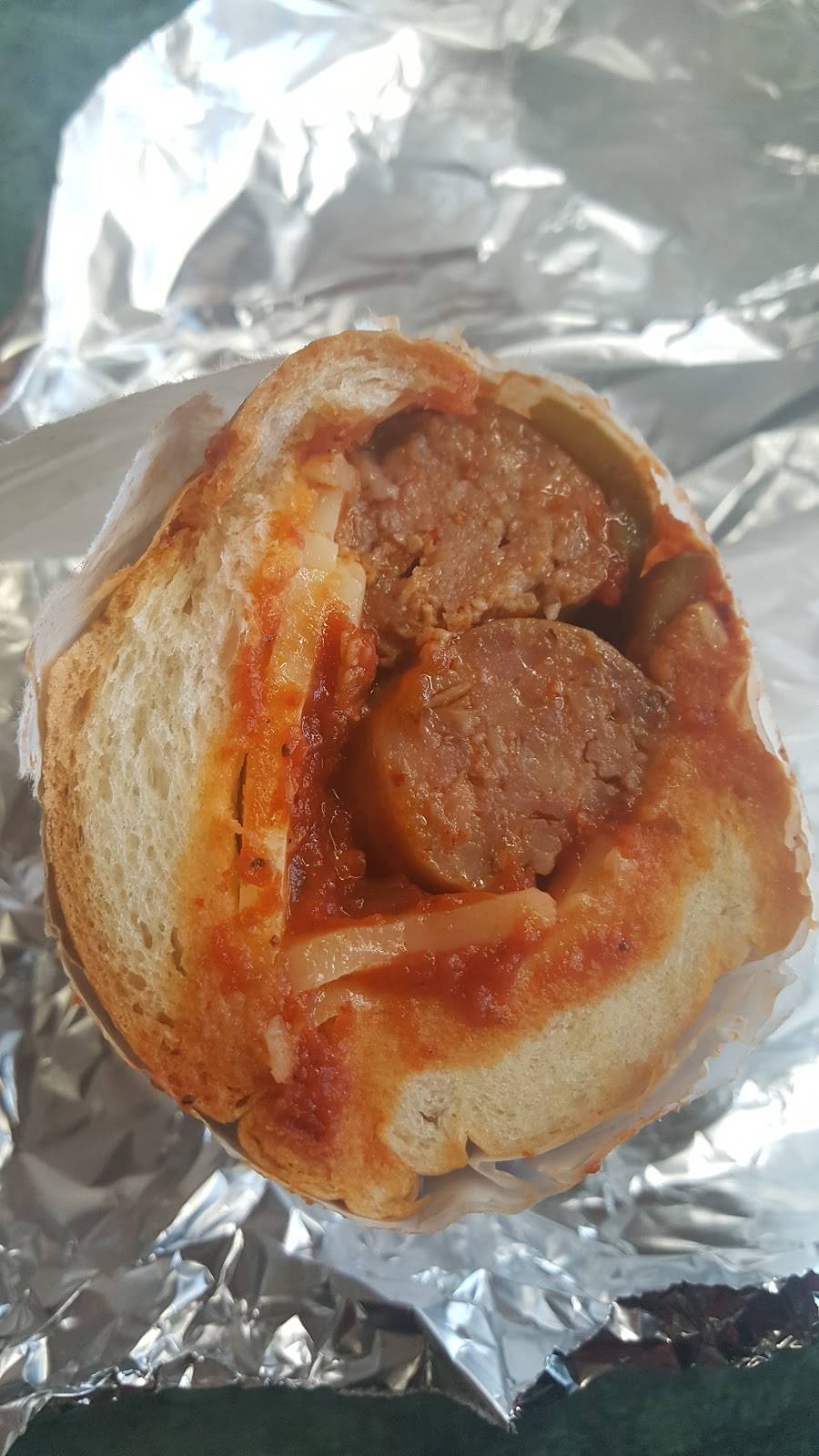 Cavarettas Italian Deli | bakery | 22045 Sherman Way, Canoga Park, CA 91304, USA | 8183406626 OR +1 818-340-6626