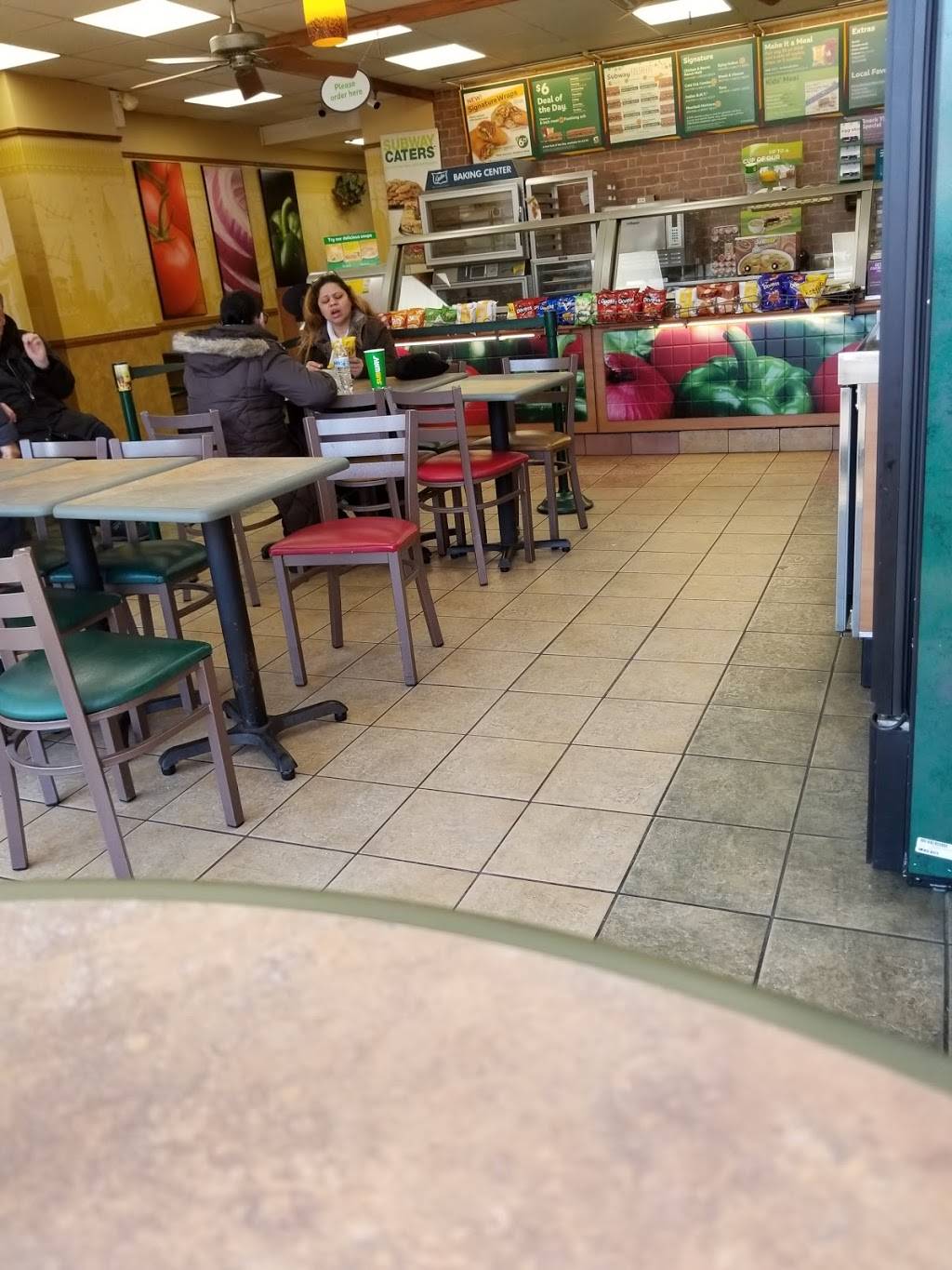 Subway Restaurants | restaurant | 211 Post Ave, Westbury, NY 11590, USA | 5163071270 OR +1 516-307-1270