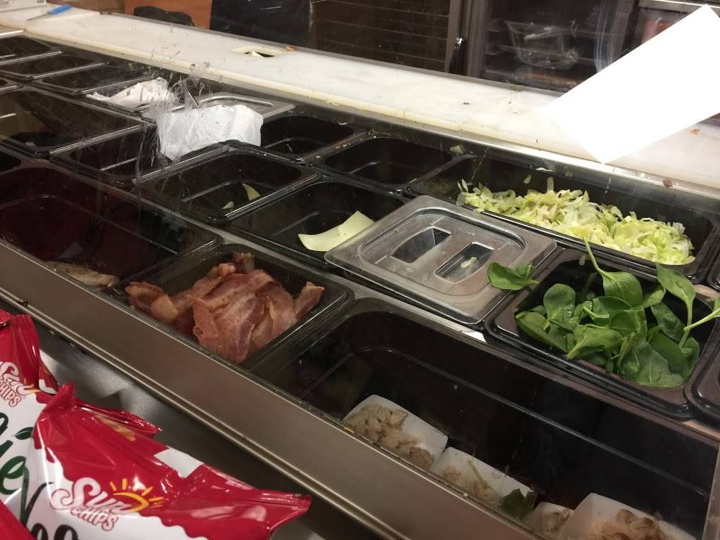 Subway | meal takeaway | 10300 East, E State Rte 350, Raytown, MO 64138, USA | 8163584777 OR +1 816-358-4777