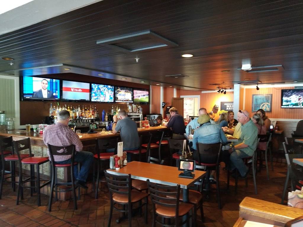 Chilis Grill & Bar | meal takeaway | 4801 Hopyard Rd, Pleasanton, CA 94588, USA | 9257340911 OR +1 925-734-0911