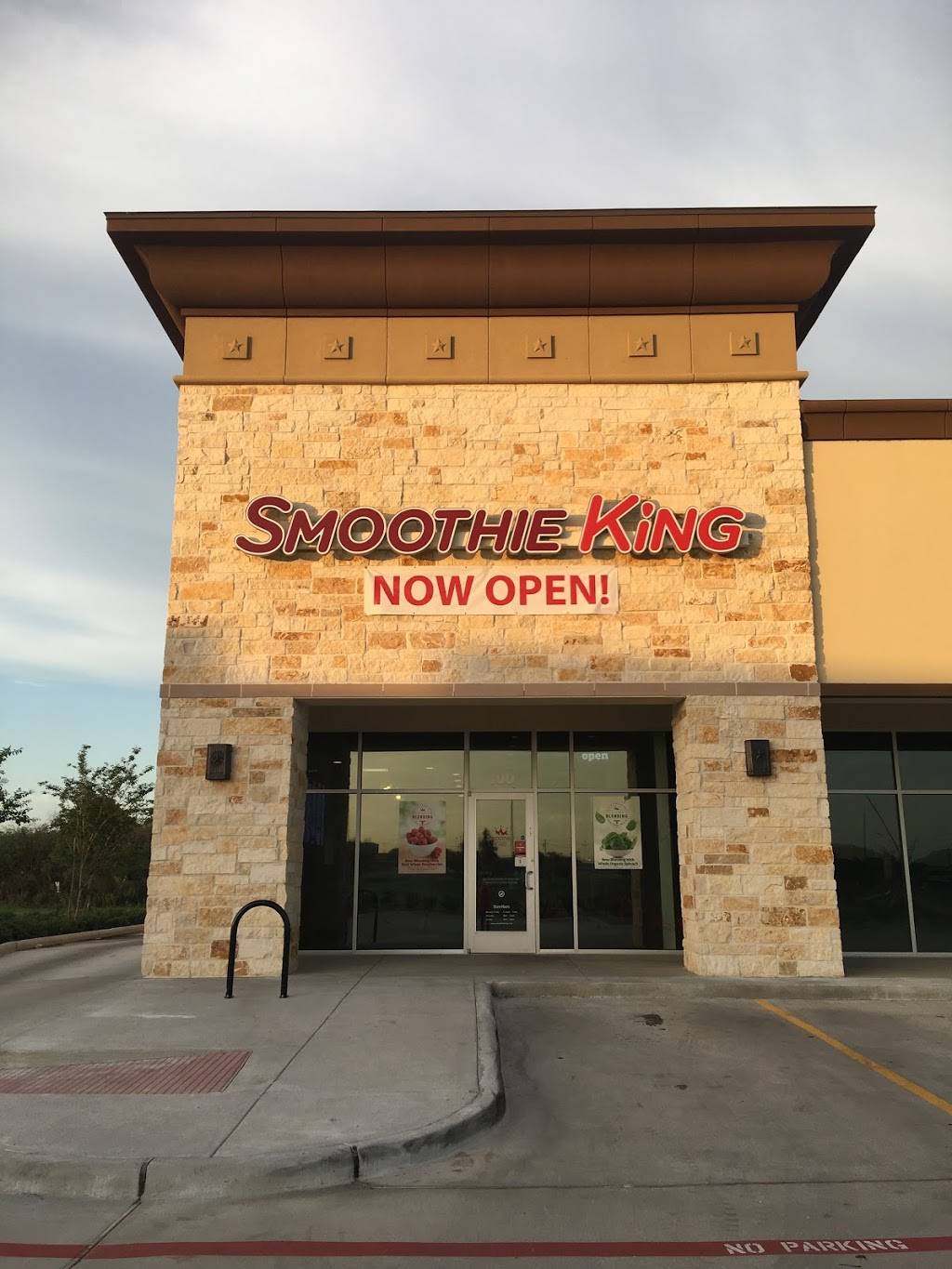 Smoothie King | restaurant | 4001 Texas 6 Frontage Rd Suite 100, College Station, TX 77845, USA | 9796901396 OR +1 979-690-1396