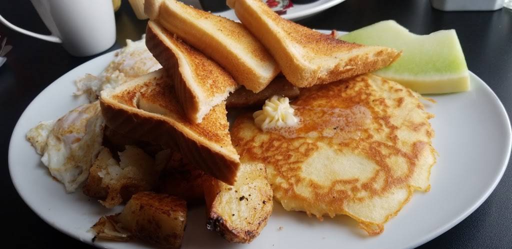 Antonias Bistro | restaurant | 28 Doxsee Ave S, Campbellford, ON K0L 1L0, Canada | 7056320505 OR +1 705-632-0505