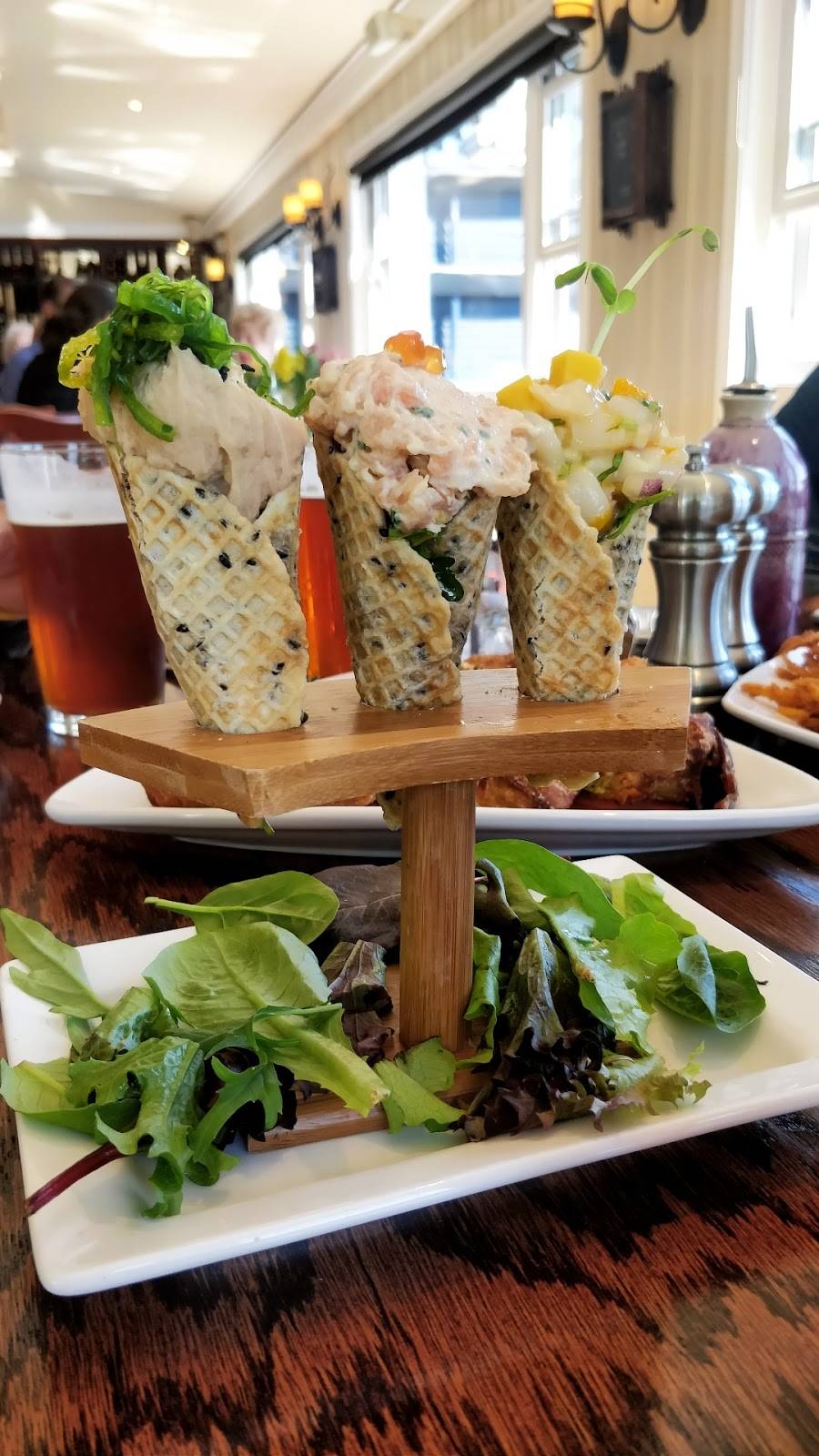 Pier 77 Restaurant | restaurant | 77 Pier Rd, Kennebunkport, ME 04046, USA | 2079678500 OR +1 207-967-8500