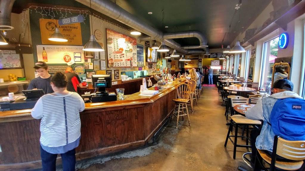 Fosters Grille | restaurant | 9417 West St, Manassas, VA 20110, USA | 7032577272 OR +1 703-257-7272