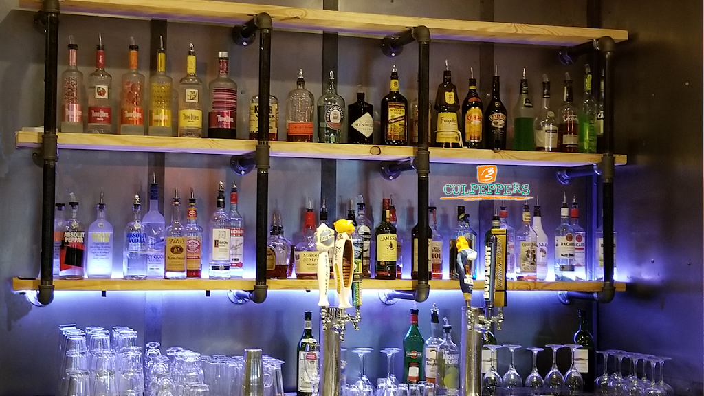 Culpeppers Grill and Bar | restaurant | 3010 W Clay St, St Charles, MO 63301, USA | 6369163102 OR +1 636-916-3102