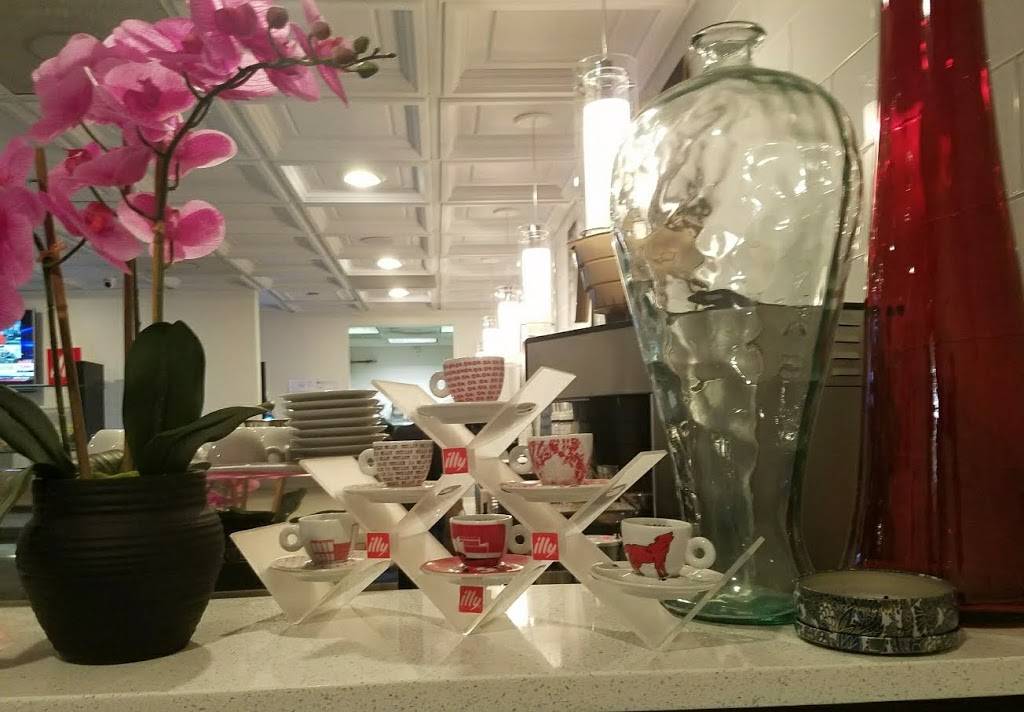 Dolce Café | cafe | 2650 N Military Trl Suite 145, Boca Raton, FL 33431, USA | 5612457539 OR +1 561-245-7539