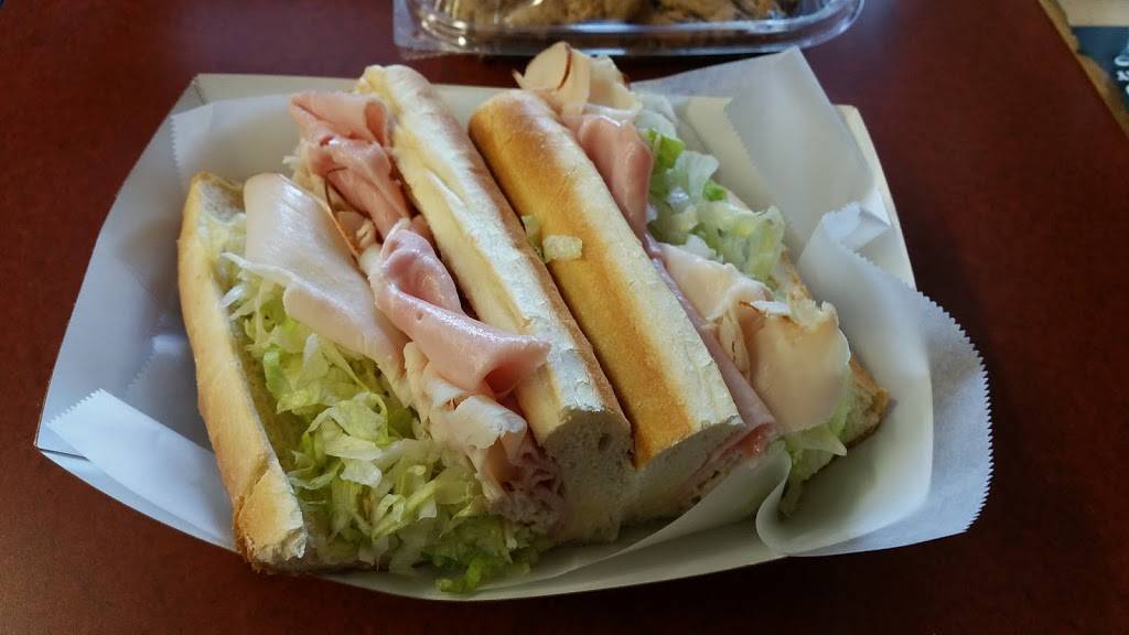 Carsons Deli and Bakery | bakery | Old Saunders Settlement Rd, Lockport, NY 14094, USA | 7164332248 OR +1 716-433-2248