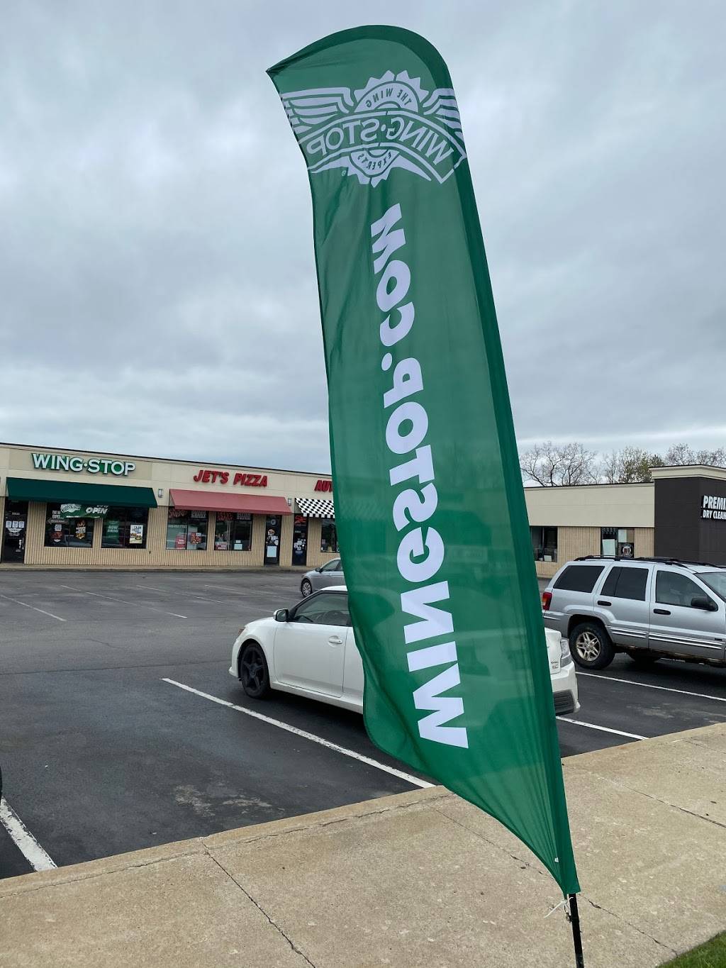 Wingstop | restaurant | 35535 Euclid Ave Unit 7, Willoughby, OH 44094, USA | 4405718700 OR +1 440-571-8700