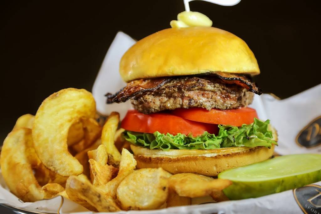 Drafts Sports Bar & Grill | restaurant | 9500 Turkey Lake Rd, Orlando, FL 32819, USA | 4073529293 OR +1 407-352-9293