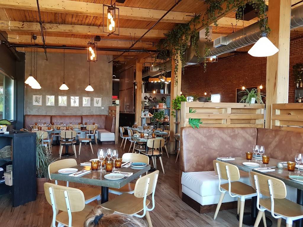 Le Esmond | restaurant | 231 Rue Saint Charles S, Granby, QC J2G 9M6, Canada | 4503727727 OR +1 450-372-7727