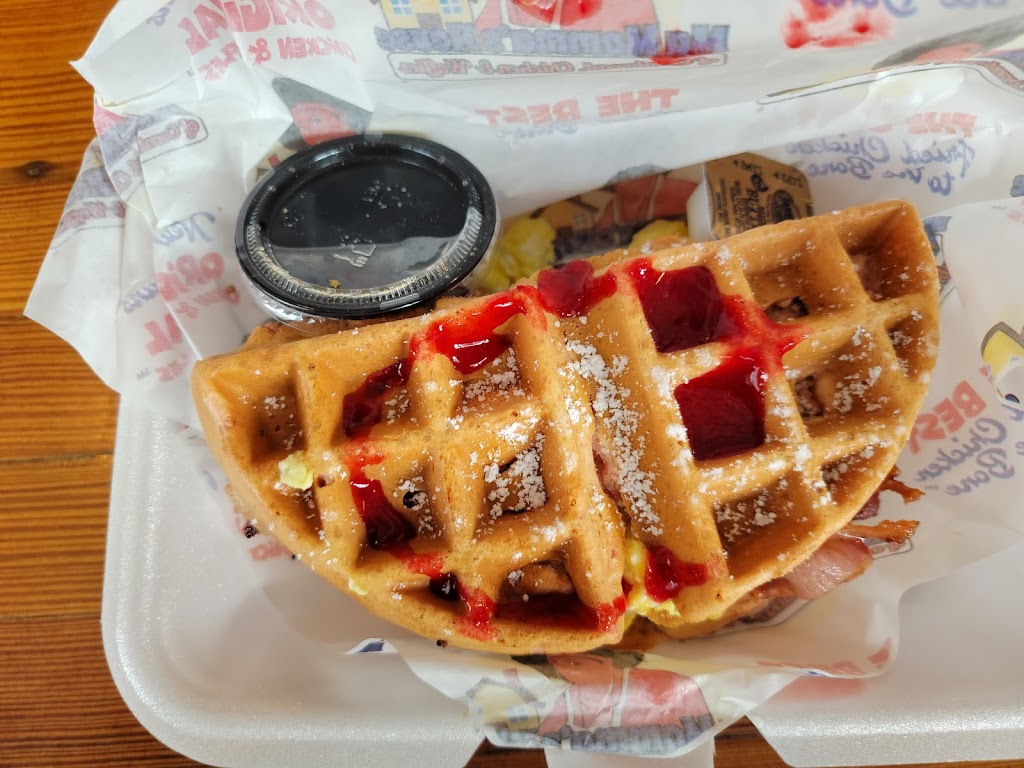 Ma Mommas House at The Pythian Market | restaurant | 234 Loyola Ave #14, New Orleans, LA 70112, USA | 5049202858 OR +1 504-920-2858