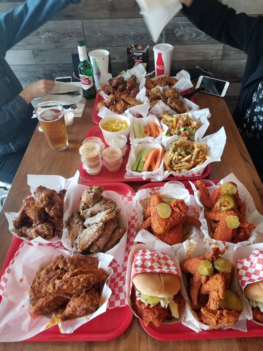 Wing Ferno | restaurant | in Ralphs Shopping Center, 2221 W Redondo Beach Blvd, Gardena, CA 90247, USA | 3108174456 OR +1 310-817-4456