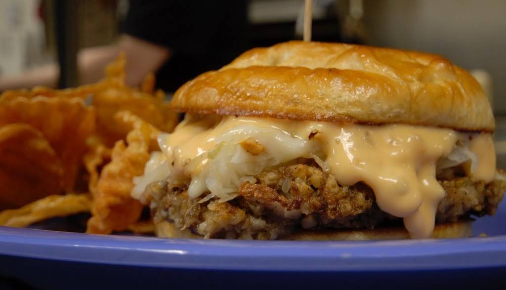 Bucket heads - Sports Bar - Craft Beer - Wings | restaurant | 6507 Harrison Ave, Cincinnati, OH 45247, USA | 5135745600 OR +1 513-574-5600