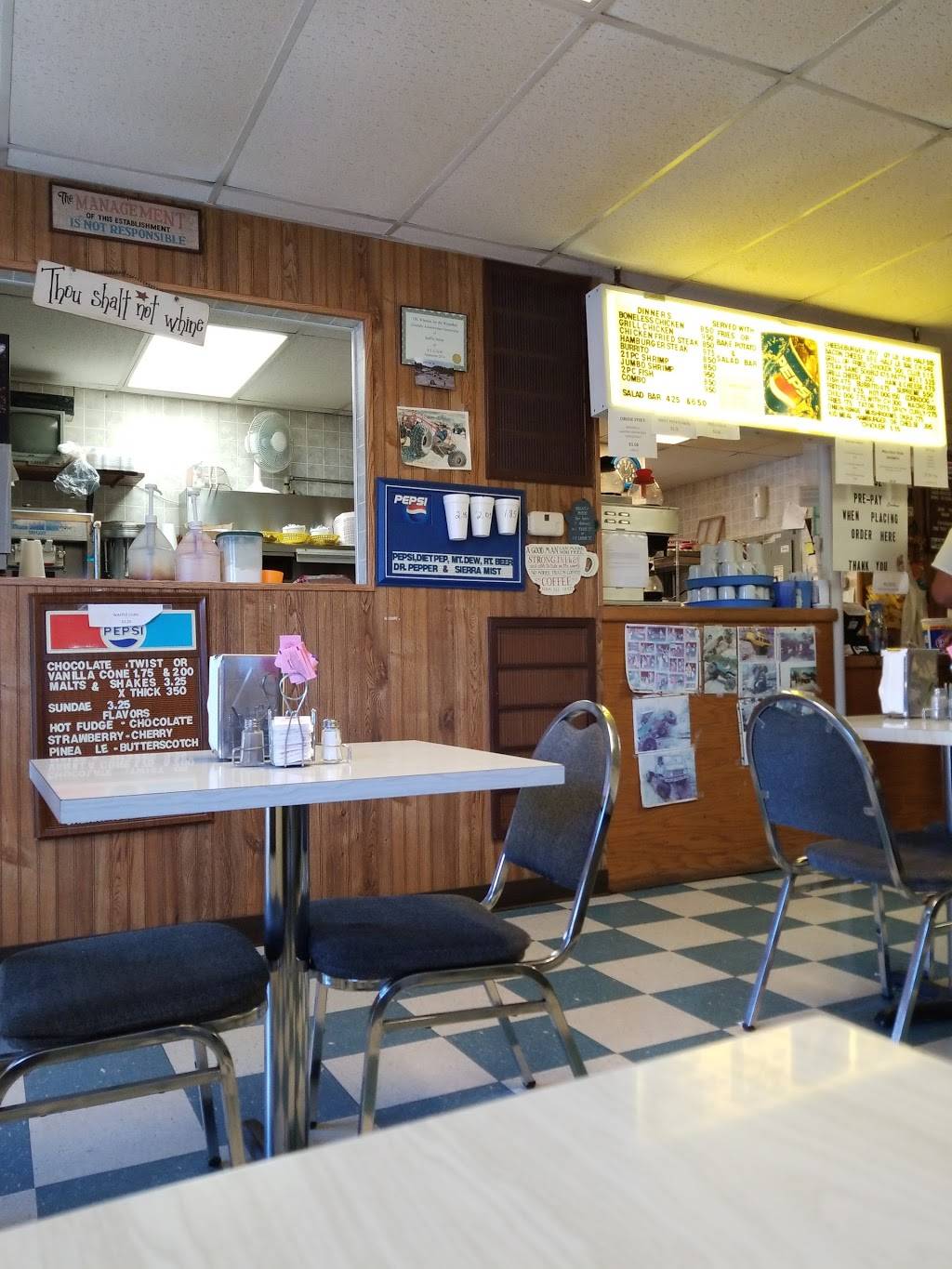 The Dam Grill | restaurant | 206 Main St, Disney, OK 74340, USA | 9184354900 OR +1 918-435-4900