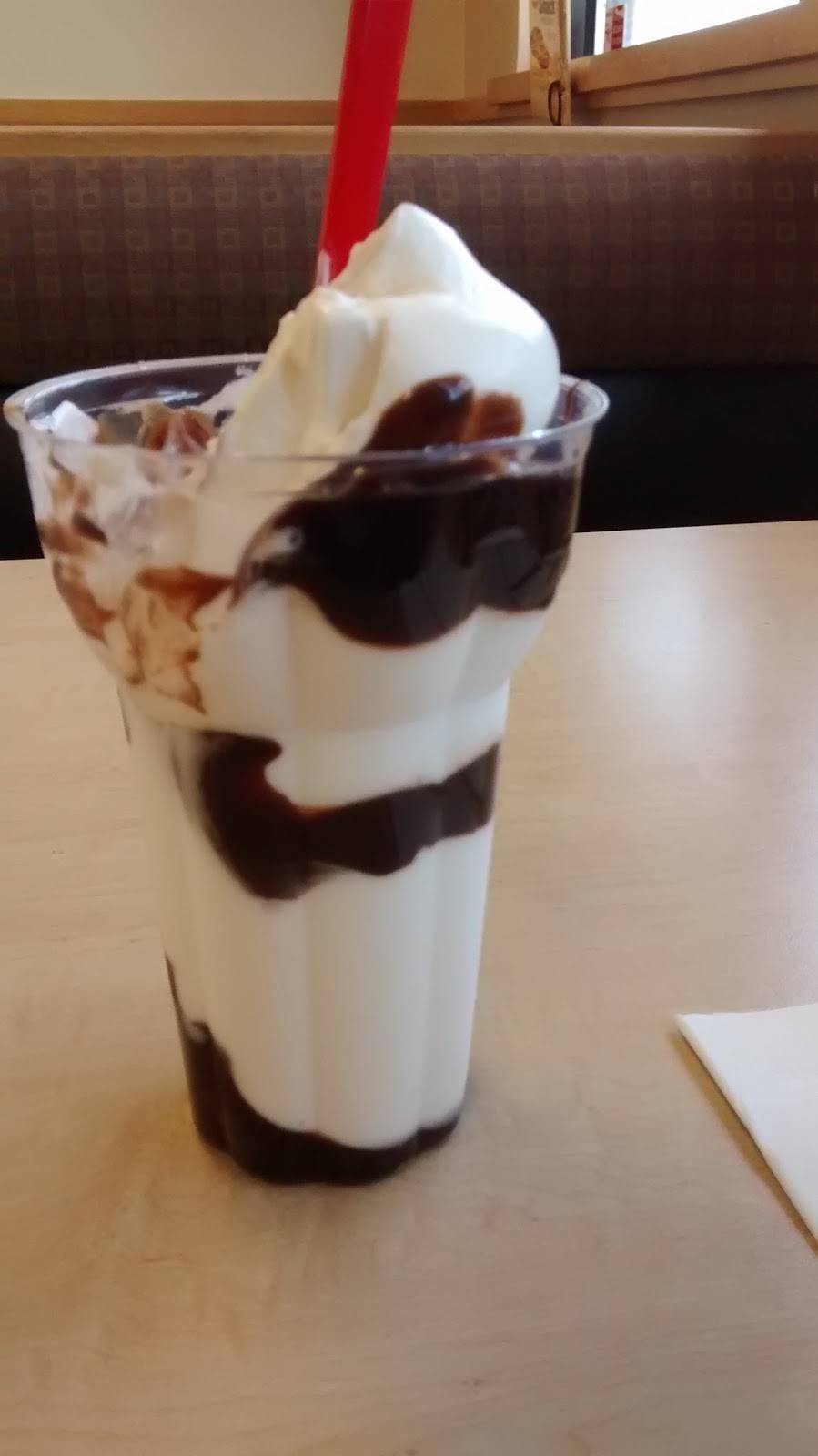 Dairy Queen Grill & Chill | restaurant | 8095 High Pointe Dr, Newburgh, IN 47630, USA | 8124906336 OR +1 812-490-6336