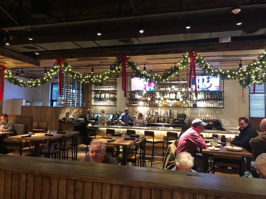 Harveys | restaurant | 424 S Gloster St, Tupelo, MS 38801, USA | 6628426763 OR +1 662-842-6763