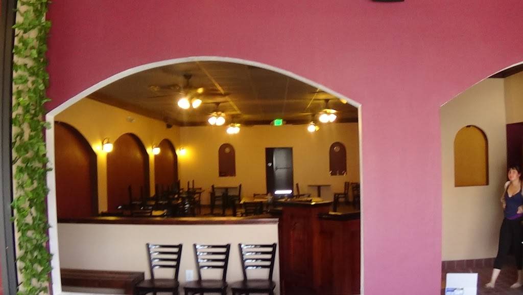 Mi Casita | restaurant | 330 W Santa Fe Ave, Placentia, CA 92870, USA | 6574442710 OR +1 657-444-2710